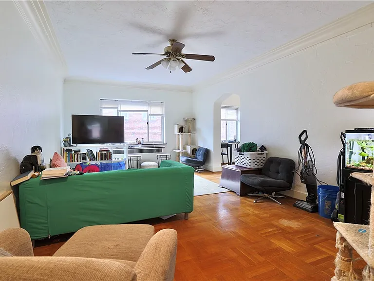 50 Academy Ave #D1 — Photo 4