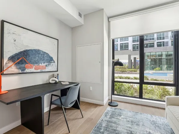 5 Port Imperial Boulevard image 17 of 108