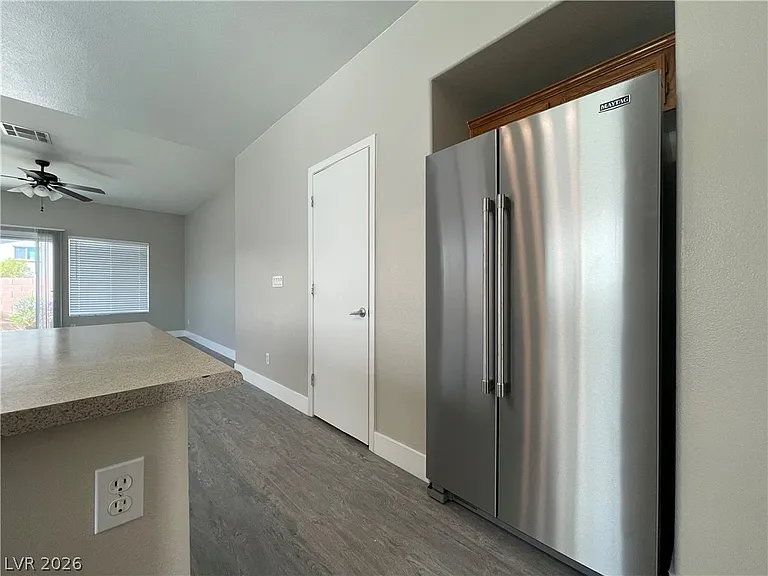 6413 Sierra Sands St — Photo 6