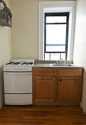 Rented by CITY SKYLINE REALTY INC