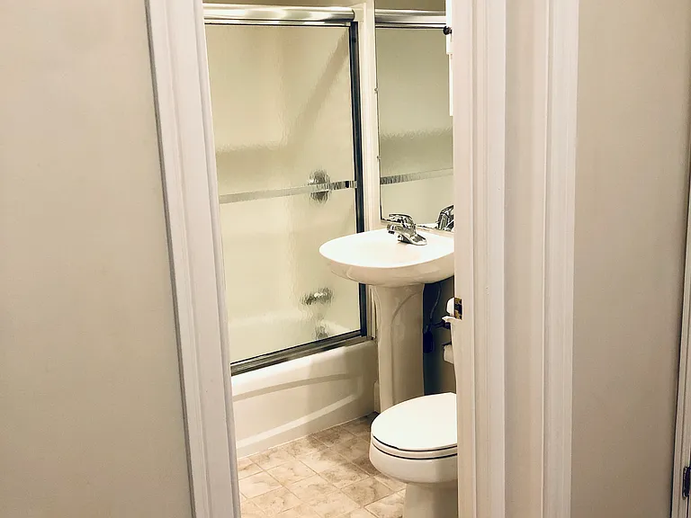 693 Somerville Ave #2 — Photo 10