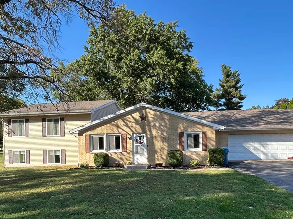 208 W Stevenson St, Morocco, IN 47963