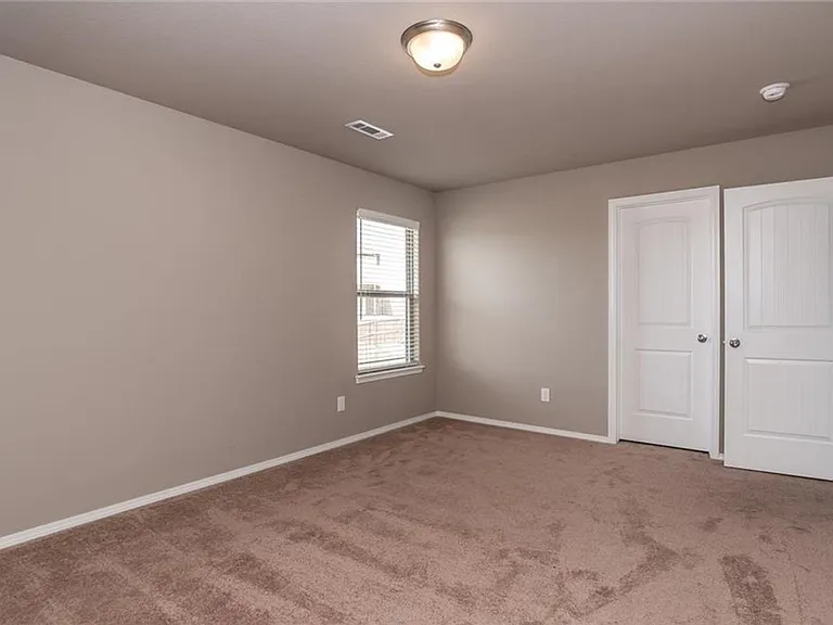 408 Driftwood Ave — Photo 11