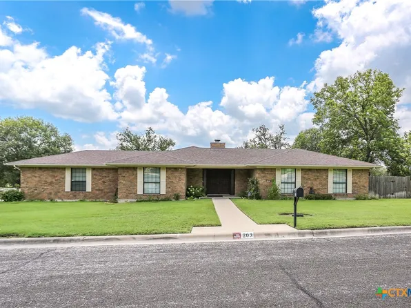 203 Pin Oak Dr, Harker Heights, TX 76548