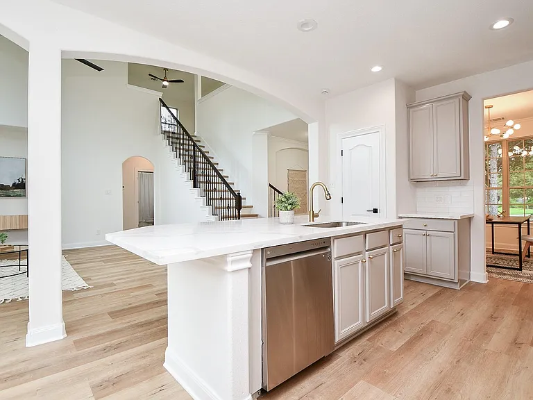 18 Hadlock Pl — Photo 11