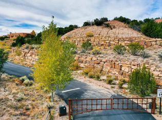 11 Pulitzer Trl APT A, Santa Fe, NM 87506
