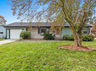 2537 39th St, Two Rivers, WI 54241