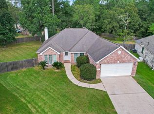 202 Maple Ln, Conroe, TX 77304