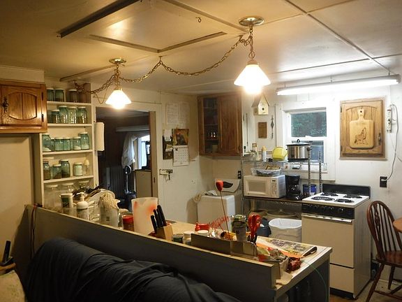 5th image of N1322 Miller Ave