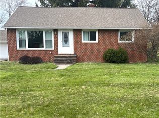 2416 Heatherlane Dr, Broadview Heights, OH