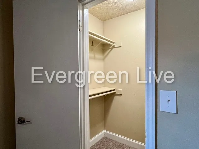 109 Barnsbury Ct — Photo 9
