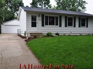 3708 Spruce Wood Dr NE, Cedar Rapids, IA 52402