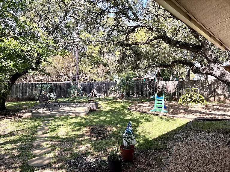 10608 Spicewood Club Dr — Photo 20