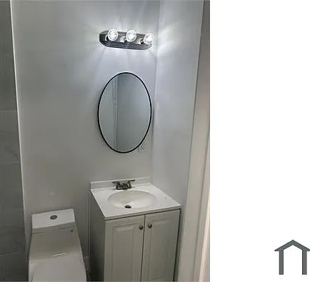 2 bed, 695 sqft, $1,800 — Photo 3