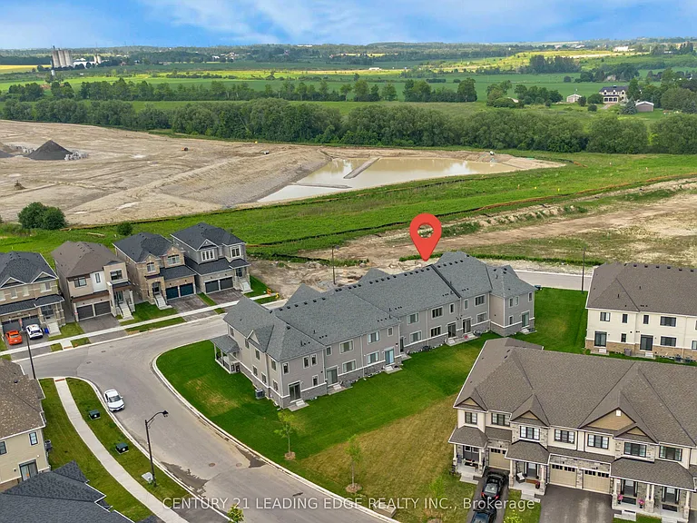 1475 Wheatcroft Dr — Photo 3