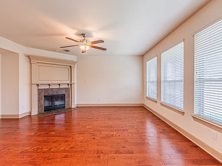 15097 Blakehill Dr — Photo 17