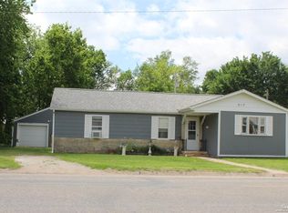 217 W 1st St, Assaria, KS 67416