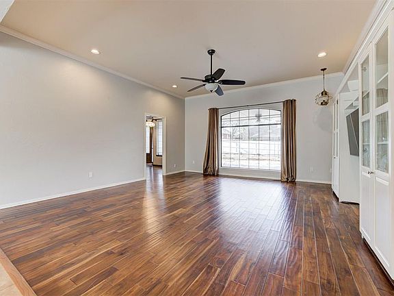 4th image of 1401 Brixton Ct