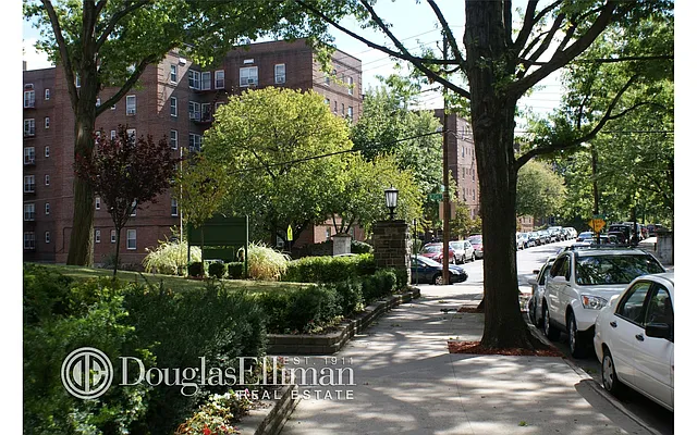 Sold by Douglas Elliman | media 13