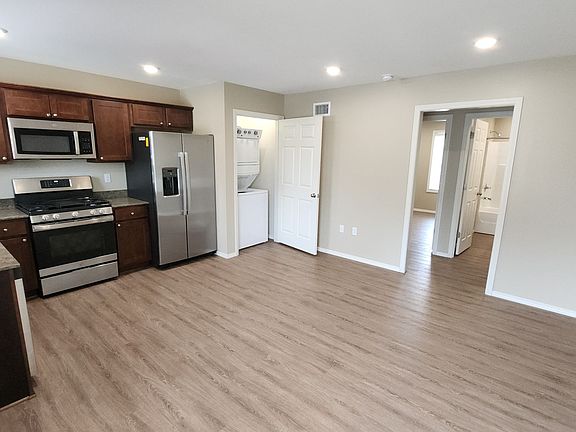 2nd image of 1026 S Ithaca Ave #1