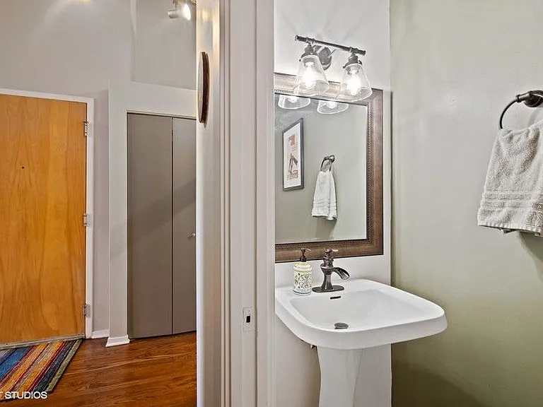 1934 N Washtenaw Ave #218 — Photo 18