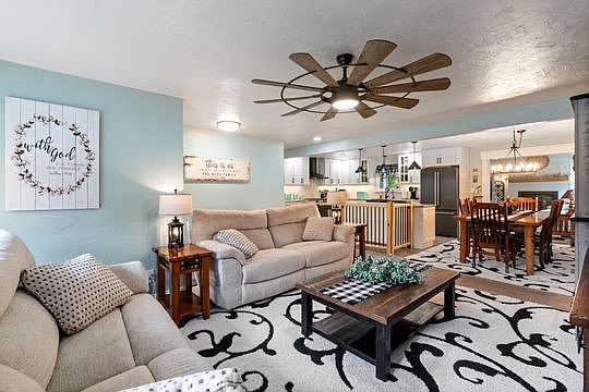 3rd image of 1509 Orchard Dr
