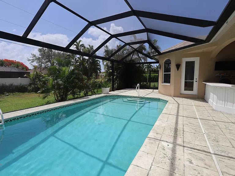 4905 Sands Blvd — Photo 36