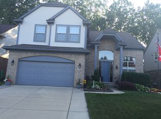 1720 Brookdale Dr, Canton, MI 48188