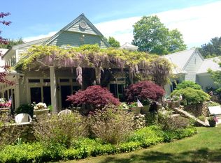 172 Dunrobin Rd, Mashpee, MA 02649