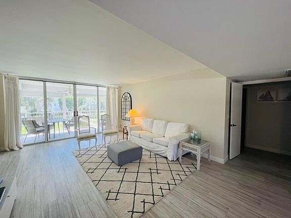 3rd image of 1 Harbourside Dr APT 4204