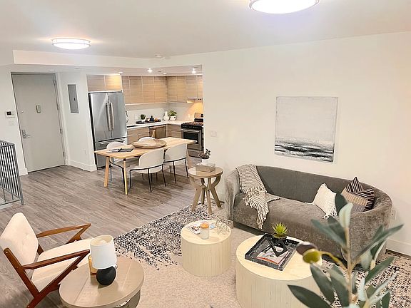 3rd image of 47-05 5th St #200