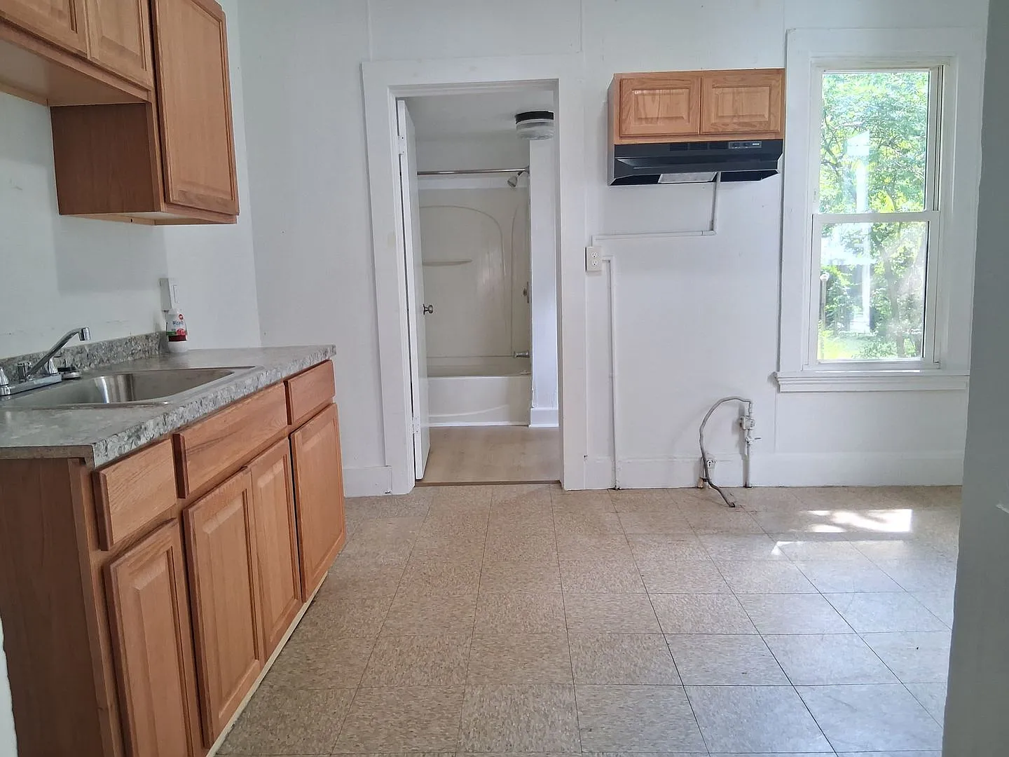 Spacious 3 Bedroom House For Rent In Bridgeton $1650 — Photo 1