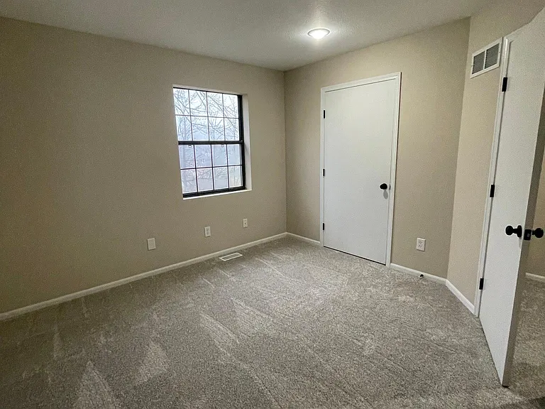 7333 N Liberty St — Photo 11