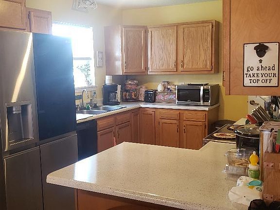 4th image of 7602 Blue Willow Dr