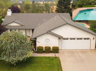 2858 Galaxy Way, Redding, CA 96002