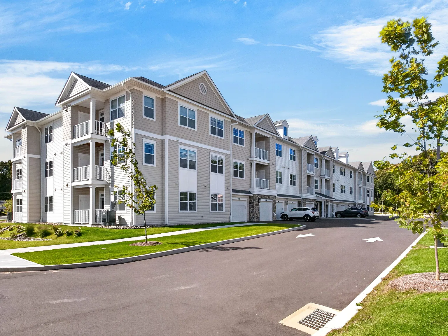 Stonington Village Apartments — Photo 1