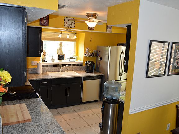5th image of 1116 Colmar Dr