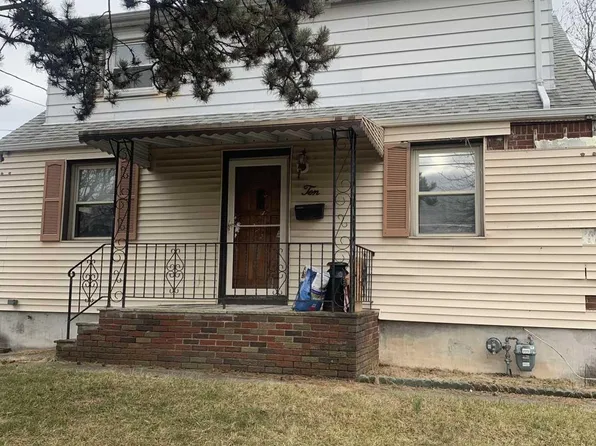 10 Cathay Rd, Clifton, NJ 07013