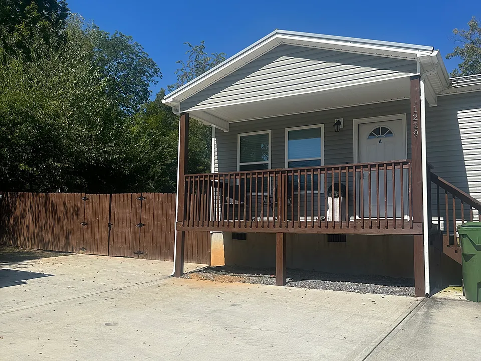 1229 E Harper Ave #A