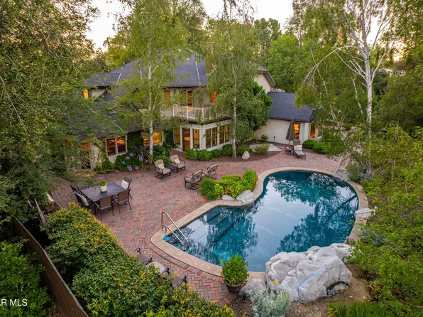 5676 Colodny Dr, Agoura Hills, CA 91301