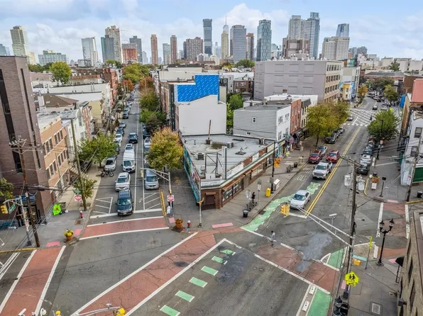 306-310 Newark Avenue image 11 of 12