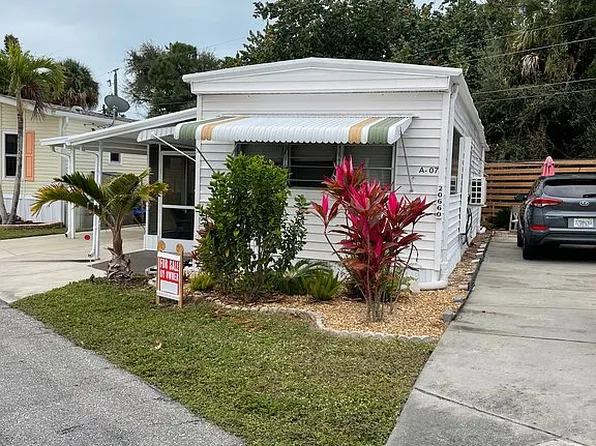 20660 River Dr, Estero, FL 33928