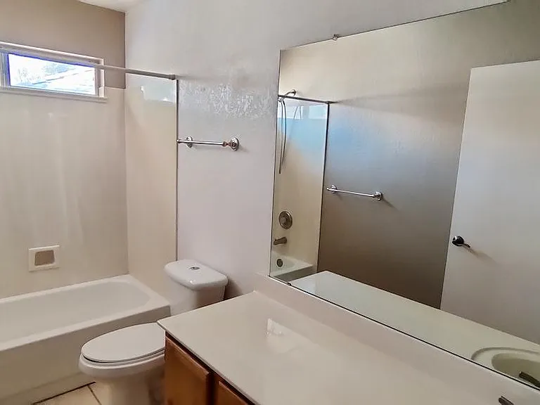 1114 N Madrid Ln — Photo 15