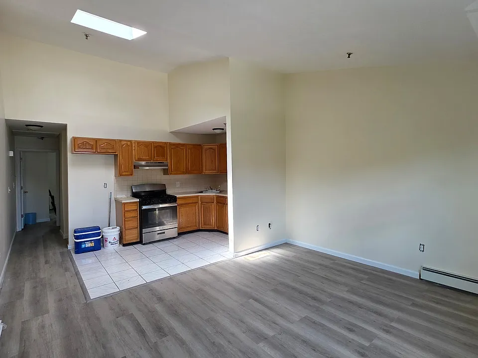 302 Saint Marks Pl #2