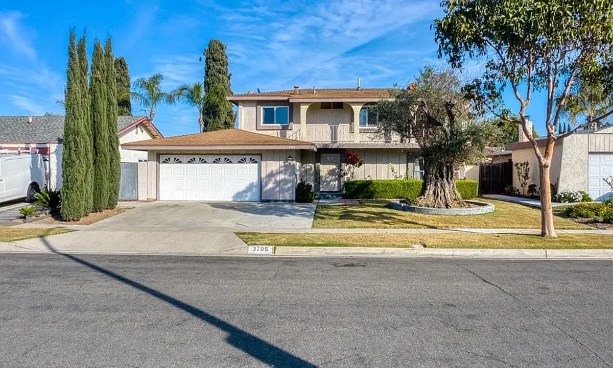 Building Photo - 3705 Ramona Dr