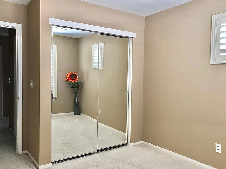 1860 Aurora Ct — Photo 23