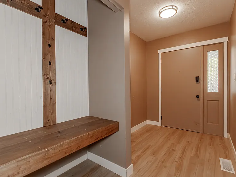 8806 Norwood Dr — Photo 5