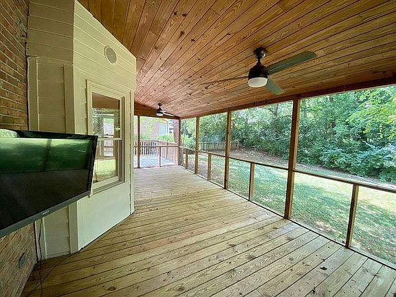 2nd image of 1817 Northshore Hills Blvd