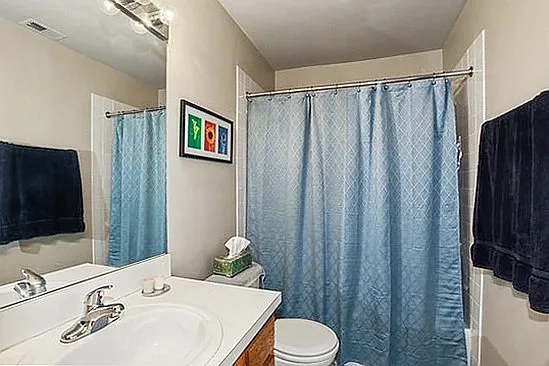 1833 Four Lakes Ave #2M — Photo 12