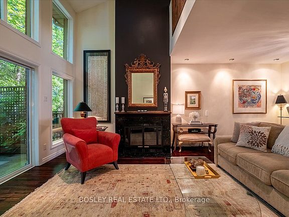 5th image of 18 Doncrest Rd #11
